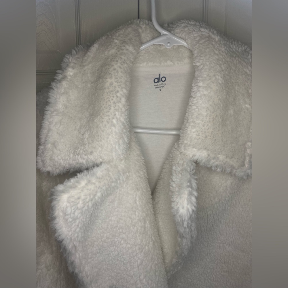 NWT Alo Yoga Oversized Sherpa Trench Teddy Coat - Ivory - Picture 8 of 13